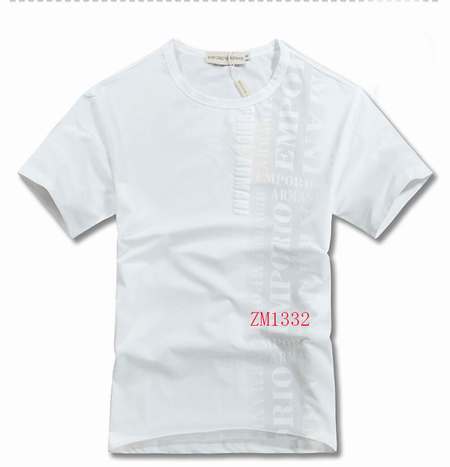 Armani-aston-martin-london,Armani-femme-vetement,t-shirt-Armani-marine