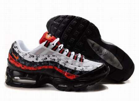 air-max-95-hypebeast,why-are-air-max-95-so-expensive,air-max-95-glow-in-the-dark