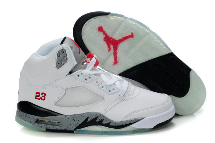basket-jordan-femme-foot-locker,jordan-homme-noir-et-blanche,basket-jordan-4-jordan-blanc-rouge
