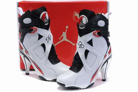 basket-nike-a-talon,bottine-talon-haut,bottes-talon-haut