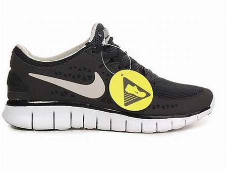basket-nike-free-run-2-femme,nike-free-run-blanche,chaussure-nike-femme-free-run