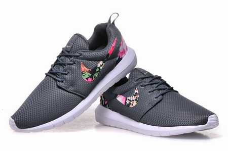 basket-running-solde,nike-free-run-3-psv,nike-run-swoosh-featherlight