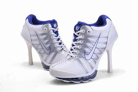 botte-haut-talon,nike-talon-haut-femme,baskette-nike-a-talon