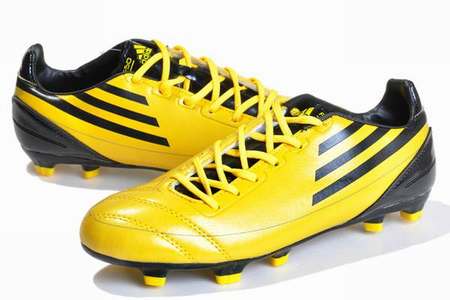 chaussette-foot,prix-de-chaussure-de-foot,chaussure-de-foot-ball