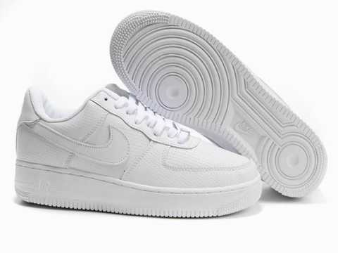 chaussure-air-force-one-blanche-femme,air-force-one-chaussure-noir-femme,nike-air-force-one-collection