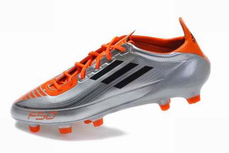 chaussure-basketball,chaussure-de-foot-visse,crampon-de-foot-mercurial
