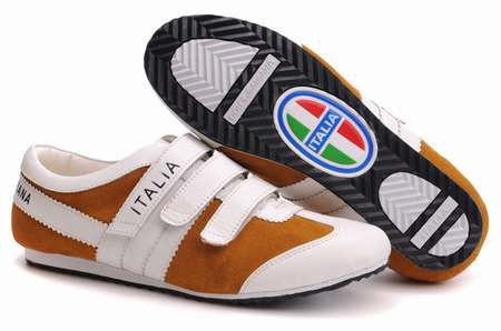 chaussure-d&g-avec-plaque,dolce-gabbana-vetement-pour-femme,chaussure-d-et-g-femme