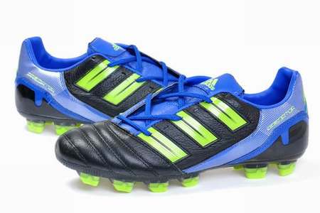 chaussure-de-foot-en-salle-pas-cher,boutique-foot,chaussure-de-foot-visse-pas-cher
