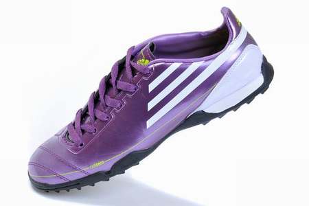 chaussure-de-foot-moins-cher,chaussure-de-foot-pas-cher,chaussure-de-marque-pas-cher