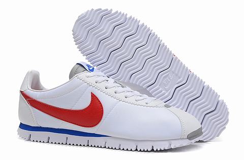 chaussure-nike-cortez-prix,nike-cortez-pas-cher-femme,basket-nike-cortez-noir