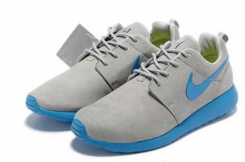 chaussure-nike-roshe-run-pas-chere,nike-roshe-run-soldes,nike-roshe-noir-et-blanche
