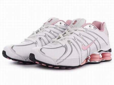chaussure-nike-shox-avis,nike-shox-rivalry-blanche-et-noir,nike-shox-rivalry-37-5