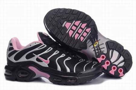 chaussure-requin-pas-chere,requin-tn-noir-et-rose,tn-air-max-2012