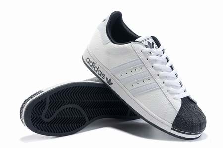 chaussure-sport-adidas,adidas-chaussure-homme-pas-cher,chaussures-femmes-adidas