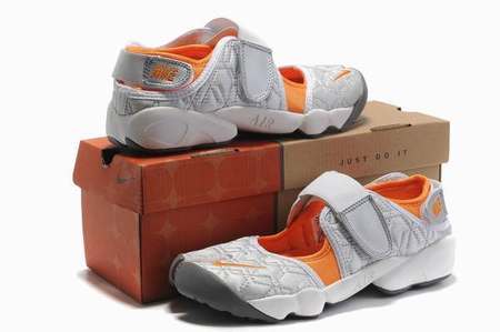 chaussure-sport-basket,chaussure-nike-ninja-noir,acheter-chaussures-sport