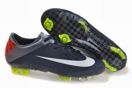 chaussures-de-foot-puma-pas-cher,foot-enfant,nouvelle-chaussures-de-foot