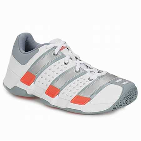 chaussures-de-sport-pour-sport-en-salle,chaussure-sport-step,chaussures-sport-outdoor