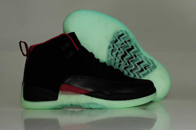 chaussures-jordan-homme,basket-jordan-femme-noir-et-rouge,chaussure-jordan-bleu