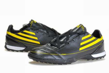 chaussures-mini-foot,chaussures-de-foot-promo,mercurial-crampon-visse