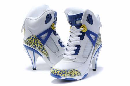 chaussures-nike-a-talon-pas-cher,bottine-talon,nike-talon-compense