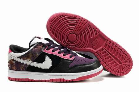 chaussures-nike-dunk-soldes,nike-dunk-low-femmes,nike-dunk-high-femme-or-noir