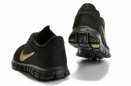 chaussures-running-endurance-shop,nike-roshe-run-supremo-by-kikeronincheese-for-sale,nike-roshe-run-noir-et-blanc