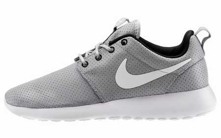 chaussures-running-homme-mr-1080,collant-running-femme-nike,running-home-to-you-youngblood-lyrics