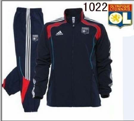 combien-coute-un-bas-de-survetement-Adidas,survetement-Adidas-dore,survetement-homme-haute-couture