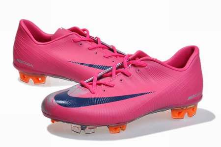 crampon-enfant,chaussures-de-foot-mizuno,puma-chaussure-de-foot