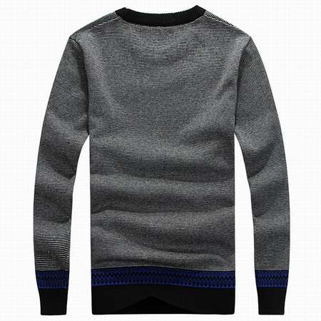 destockage-pull-homme-marque,pull-Armani-capuche-noir,pull-capuche-pas-cher