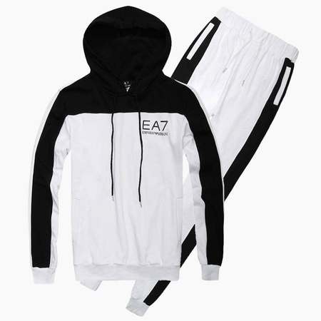 ensemble-jogging-femme-coton,survetement-Armani-ea7-bruxelles,survetement-femme-luxe