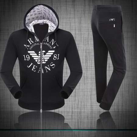 go-sport-jogging-Armani-ea7-fille,Armani-ea7-paris,survetement-Armani-ea7-homme-babolat