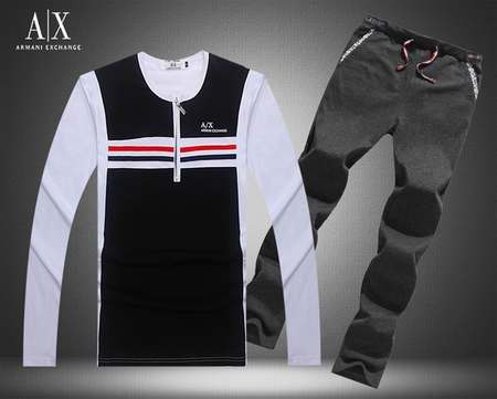 jogging-Armani-ea7-fille,go-sport-survetement-homme,survetement-Armani-ea7-femme-gris-et-rose