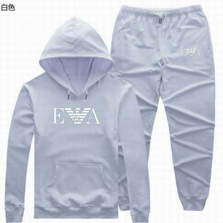 jogging-Armani-ea7-mickey,survetement-Armani-ea7-sport-2000,survetement-Armani-blanc-et-gris