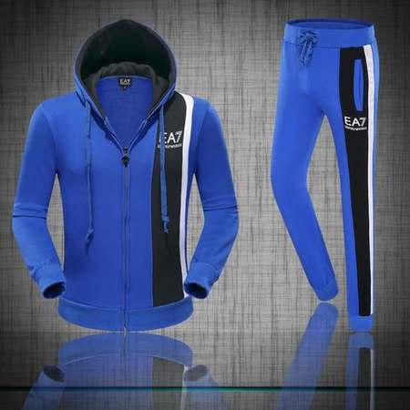 jogging-Armani-ea7-nouvelle-collection,survetement-Armani-plaque,pantalon-de-survetement-Armani