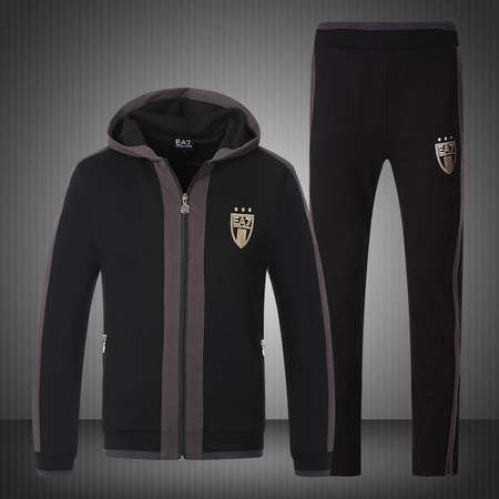 jogging-Armani-style-hip-hop,jogging-Armani-ea7-taille-m,survetement-Armani-a-capuche-zipper