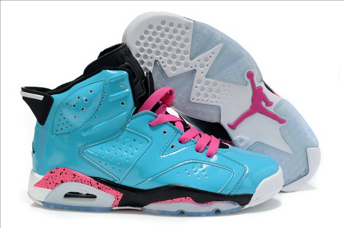 jordan-3-femme-rose-et-blanche,air-jordan-homme-noir-et-rouge,basket-jordan-noir-et-or