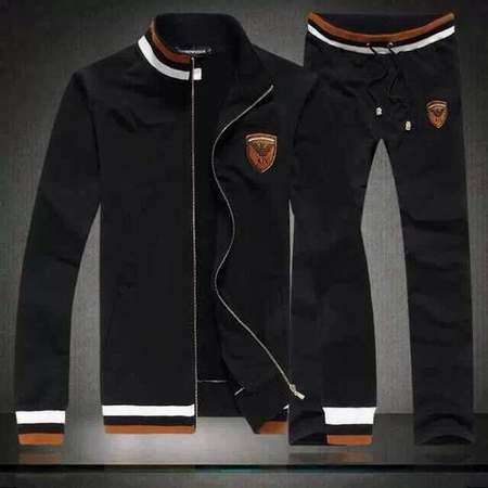 magasin-de-sport-survetement,Mode-survetement-Armani-ea7-Femme,jogging-Armani-homme-blanc