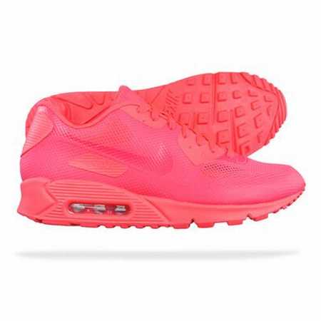 meilleures-basket-running,nike-run-dc-shoes,chaussure-running-goudron