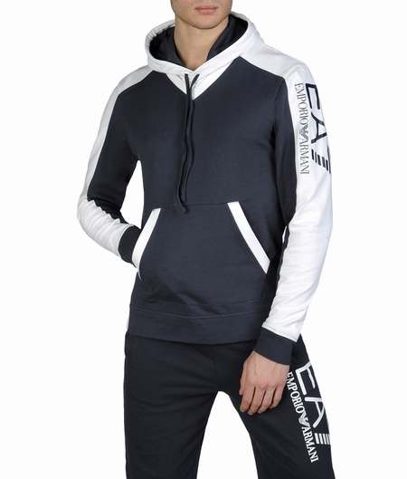 new-survetement-Armani-ea7-2012,survetement-Armani-ea7-femme-om,survetement-Armani-ea7-cars-2