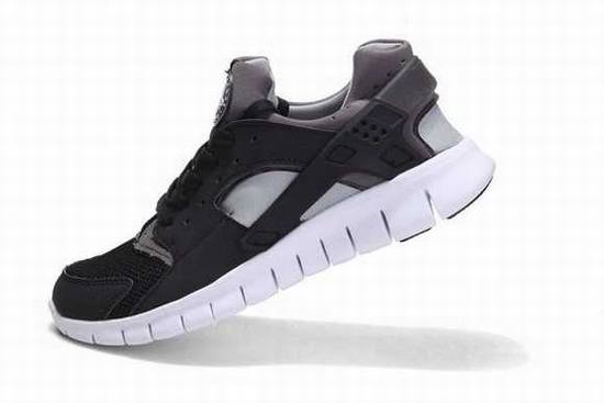 nike-air-huarache-og-elephant,nike-ajustement-de-lumiere-huarache,nike-huarache-debute-sur-le-feu