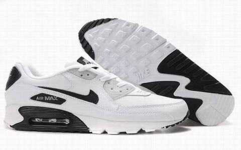 nike-air-max-femme-2014,basket-nike-air-max-2014,air-max-noir-et-rose-pas-cher