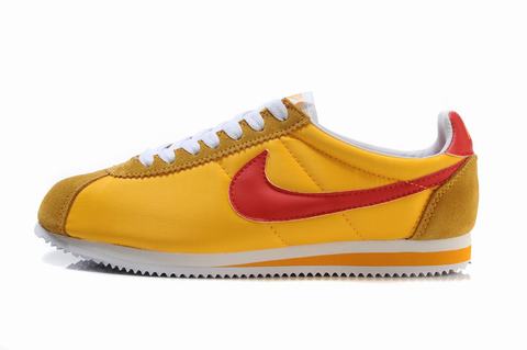 nike-cortez-bleu-blanc-rouge,nike-cortez-nylon-vintage-femme,nike-cortez-bleu-cuir