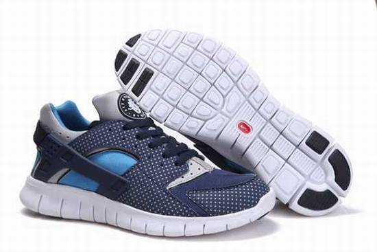 nike-crampons-de-Huarache-jeunes,nike-crampons-de-Huarache-id,nike-air-huarache-blanc