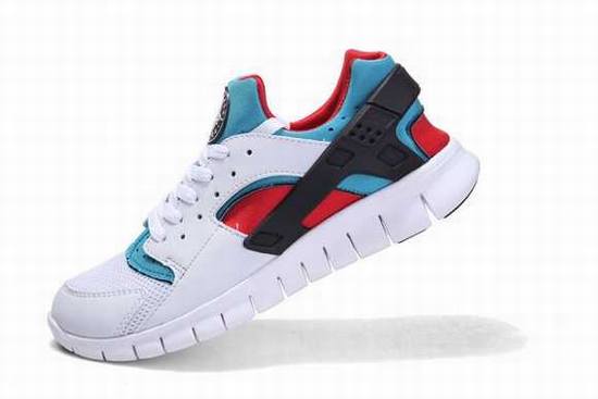 nike-crampons-de-Huarache-jeunes,nike-huarache-au-footlocker,nike-huarache-rouge-et-noir