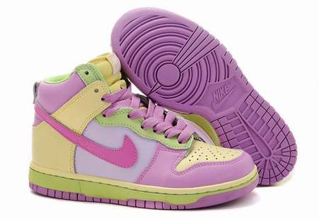 nike-dunk-high-blanche,chaussures-nike-dunk-high-femme,nike-dunks-sky-pas-cher