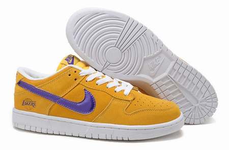 nike-dunk-pour-homme,chaussures-nike-dunk-a-talon,nike-dunk-sky-high-femme-solde