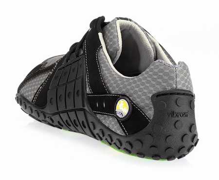 nike-free-run-twist,chaussure-running-naturel,nike-huarache-free-run-uk