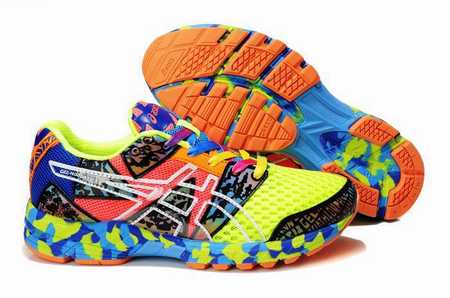 nike-free-run-zwart,nike-run-arm-wallet,nike-run-wristband