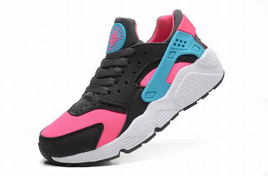 nike-huarache-femme-blanche,nike-huarache-platine,nike-huarache-venin-vert